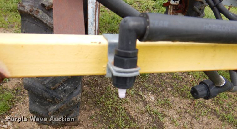 image for item DL8173 Hagie 470  Hi-Tractor sprayer