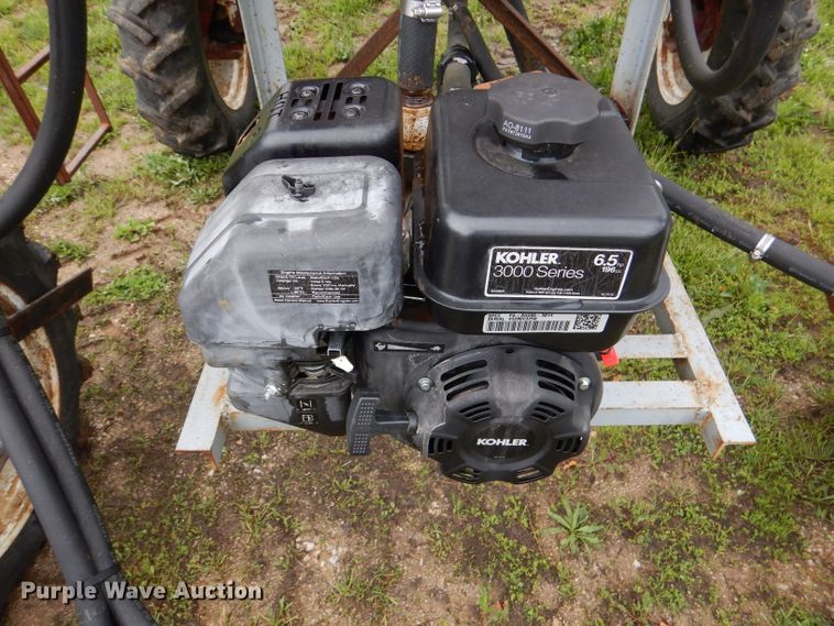 image for item DL8173 Hagie 470  Hi-Tractor sprayer