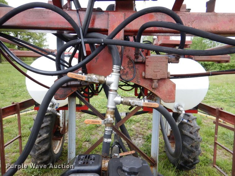 image for item DL8173 Hagie 470  Hi-Tractor sprayer