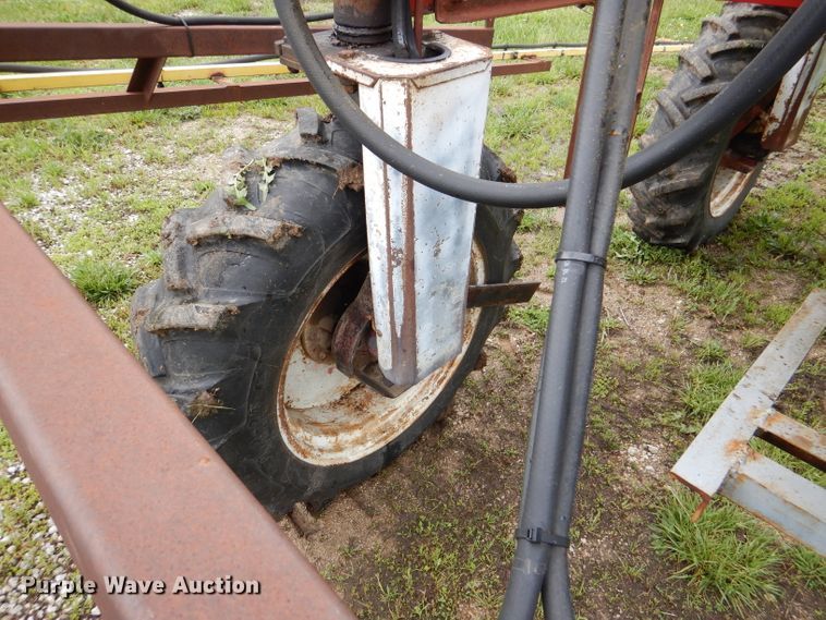 image for item DL8173 Hagie 470  Hi-Tractor sprayer