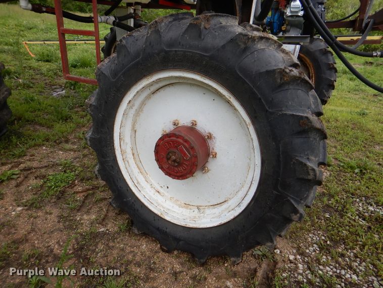 image for item DL8173 Hagie 470  Hi-Tractor sprayer