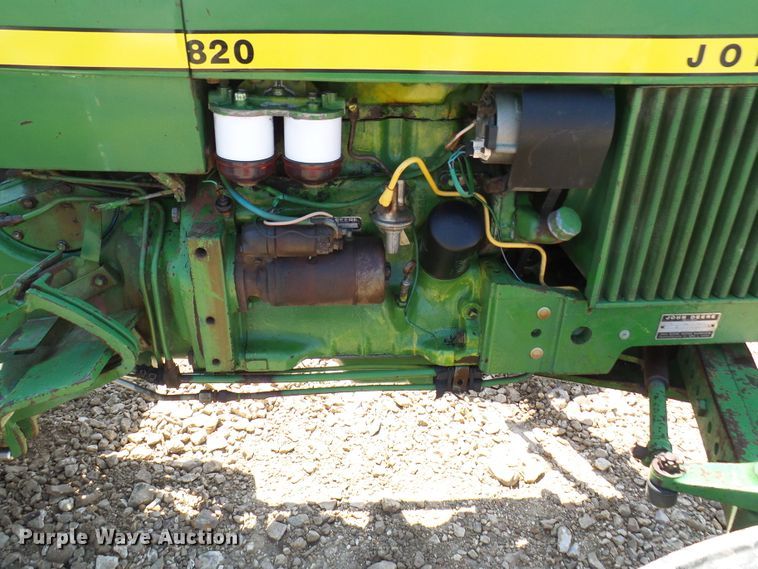 image for item DM3007 John Deere 820  tractor