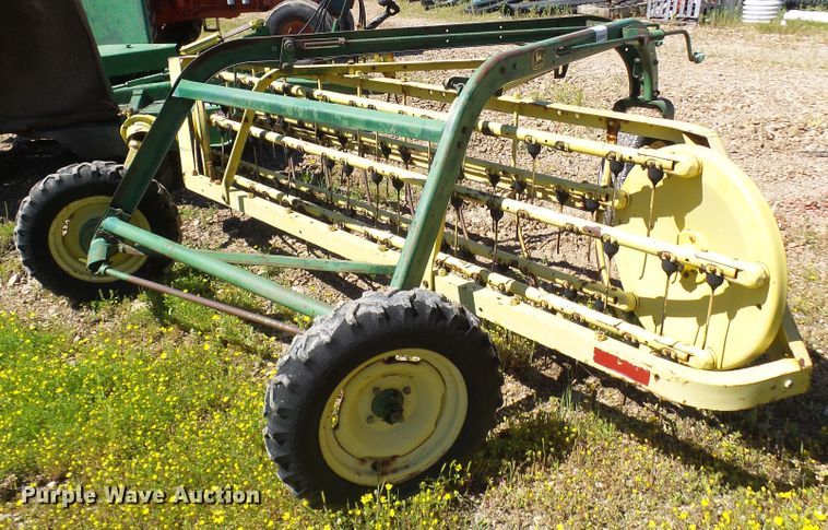 image for item DM3012 John Deere 660  hay rake