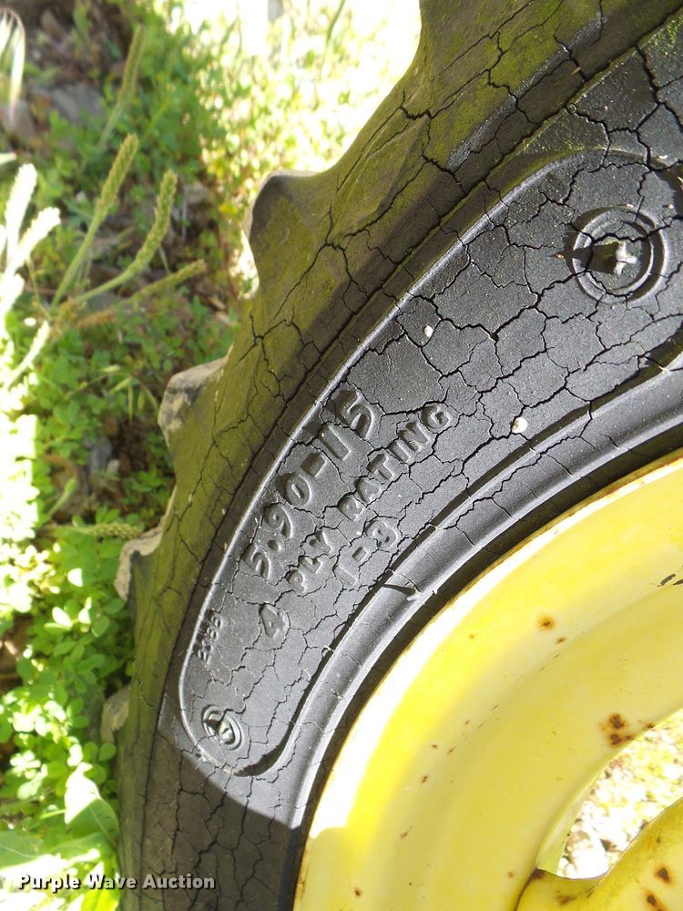 image for item DM3012 John Deere 660  hay rake