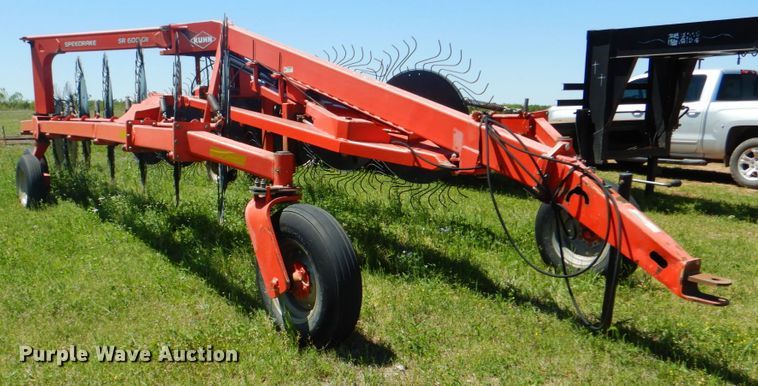 image for item DM3787 Kuhn Speed Rake SR600 hay rake