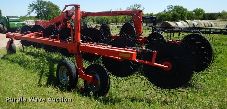 image for item DM3787 Kuhn Speed Rake SR600 hay rake