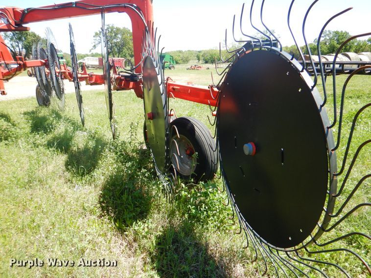 image for item DM3787 Kuhn Speed Rake SR600 hay rake