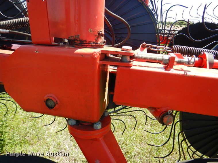 image for item DM3787 Kuhn Speed Rake SR600 hay rake