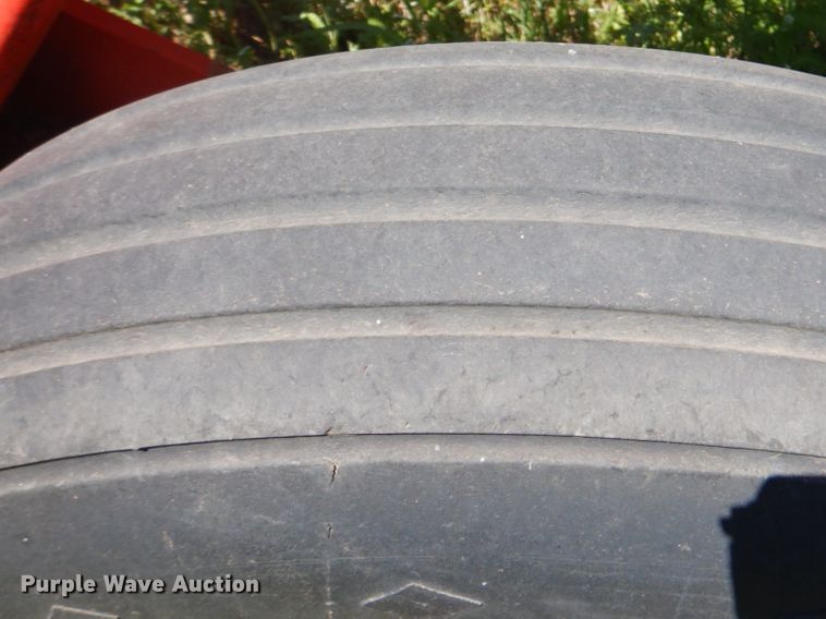 image for item DM3787 Kuhn Speed Rake SR600 hay rake