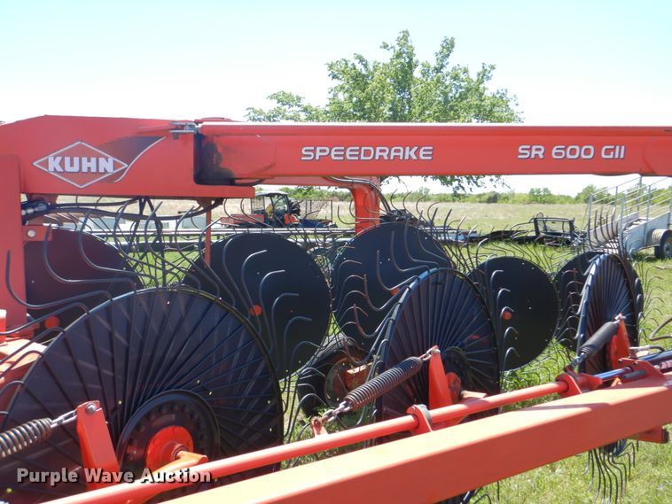 image for item DM3787 Kuhn Speed Rake SR600 hay rake