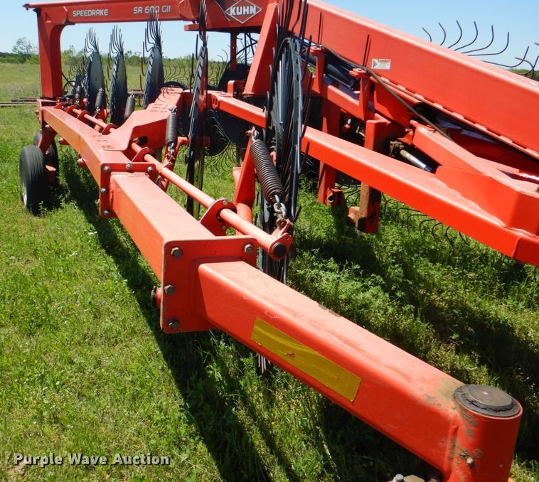 image for item DM3787 Kuhn Speed Rake SR600 hay rake