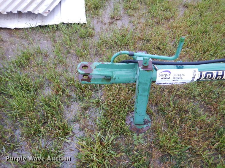 image for item DM4291 John Deere 702  hay rake