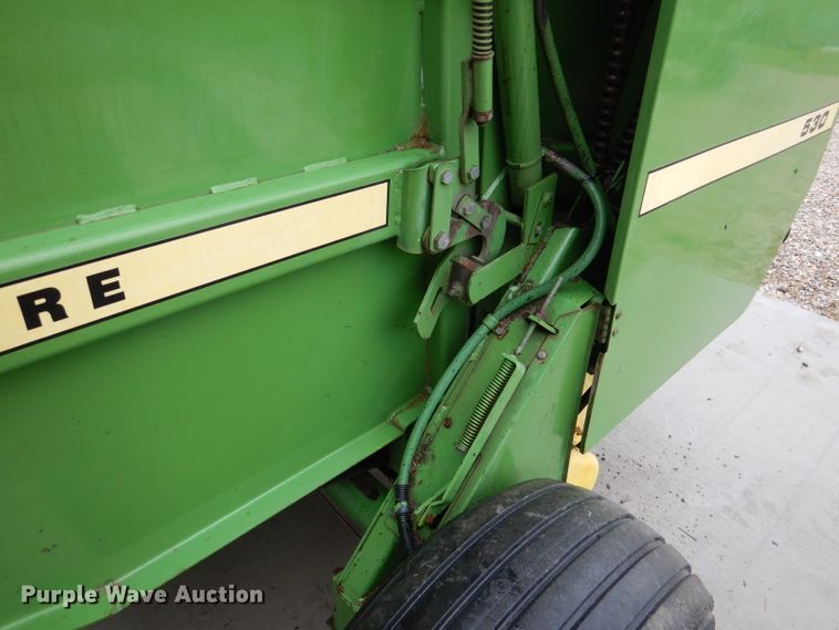 image for item DM4295 1985 John Deere 530  round baler
