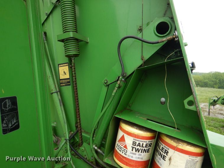 image for item DM4295 1985 John Deere 530  round baler