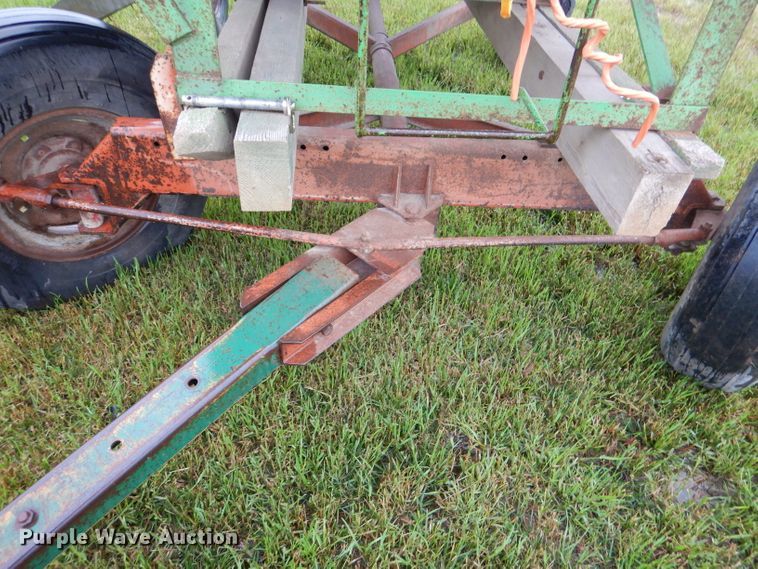 image for item DM4298 Huskee  gravity wagon