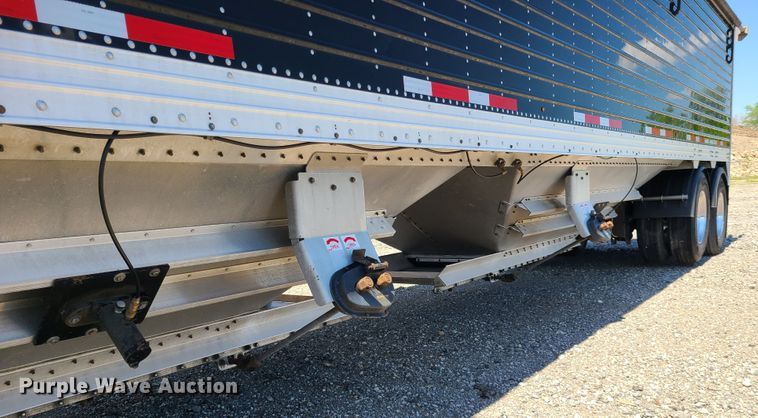 image for item DN5531 2019 Timpte  grain trailer