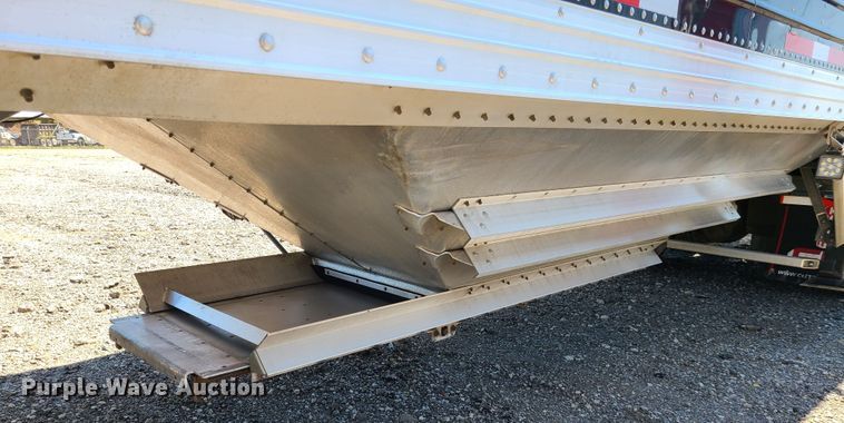 image for item DN5531 2019 Timpte  grain trailer