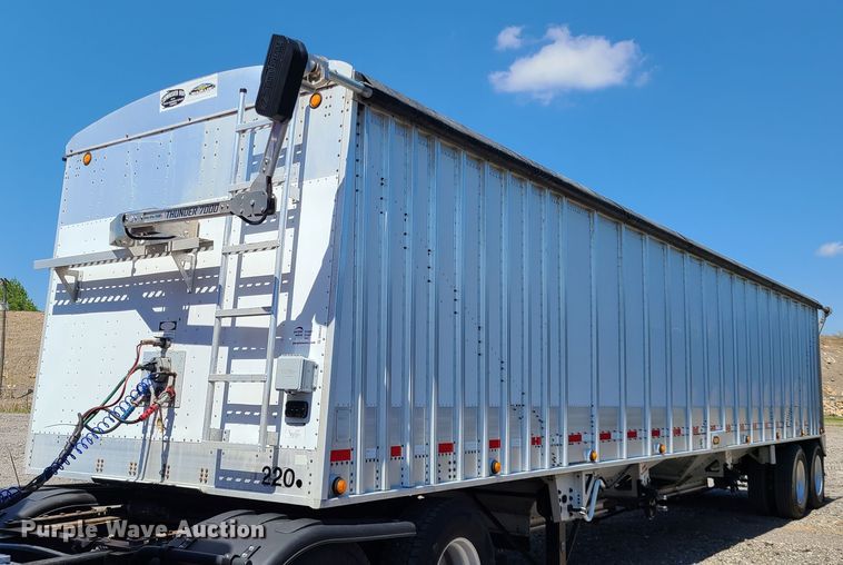 image for item DN5532 2012 Cornhusker  grain trailer