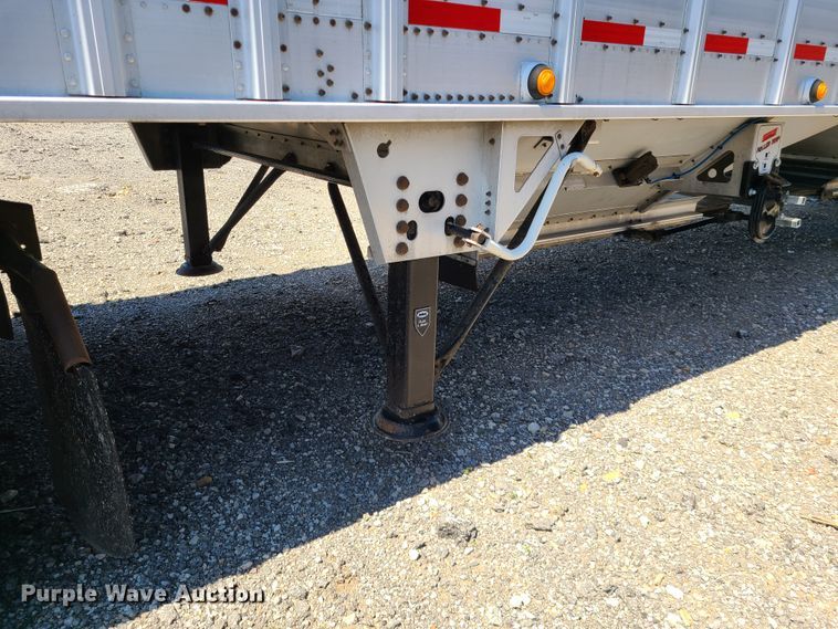 image for item DN5532 2012 Cornhusker  grain trailer