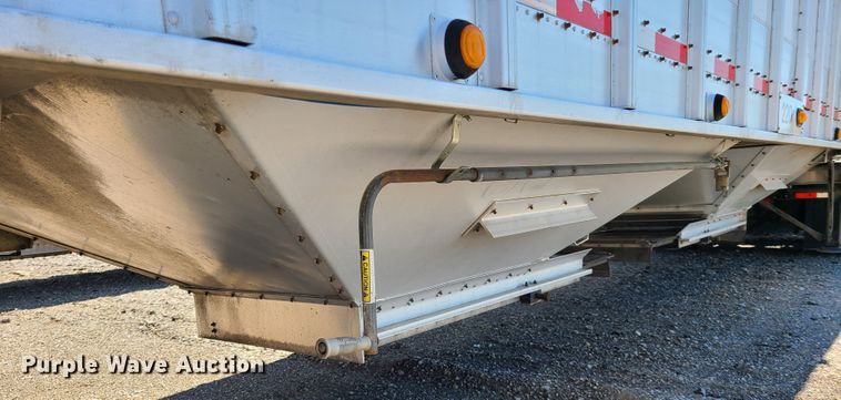 image for item DN5532 2012 Cornhusker  grain trailer