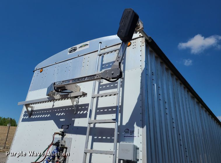 image for item DN5532 2012 Cornhusker  grain trailer