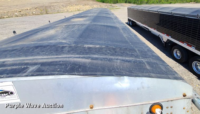 image for item DN5532 2012 Cornhusker  grain trailer