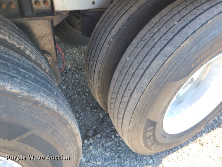 image for item DN5532 2012 Cornhusker  grain trailer