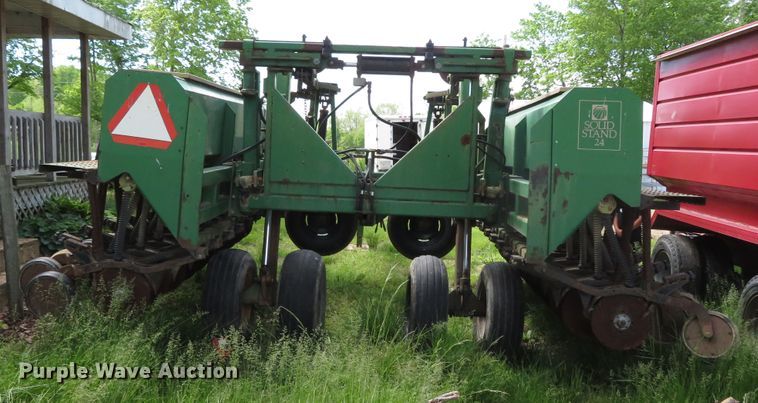image for item DN5870 Great Plains 2SF24-480689  grain drill