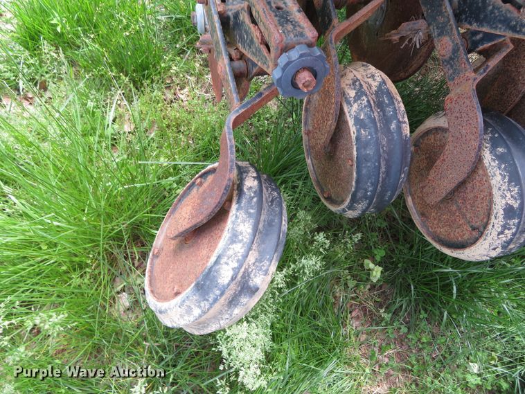 image for item DN5870 Great Plains 2SF24-480689  grain drill