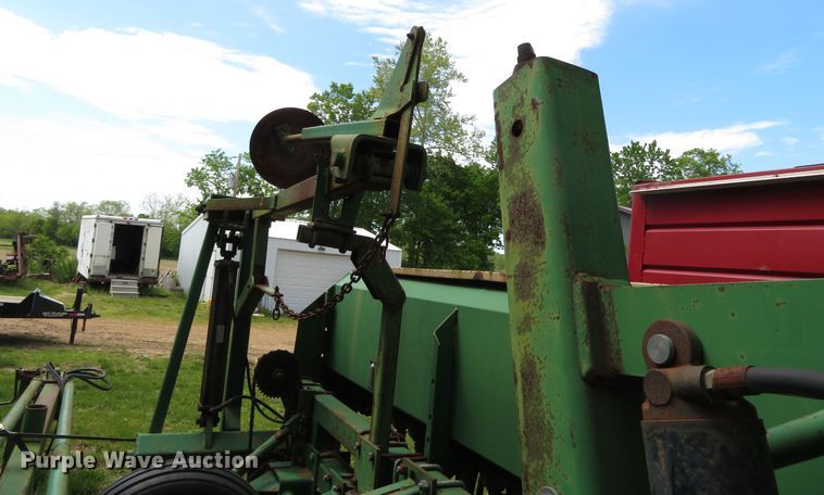 image for item DN5870 Great Plains 2SF24-480689  grain drill