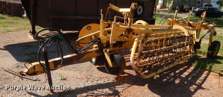 image for item ET9168 Vermeer R23 hay rake