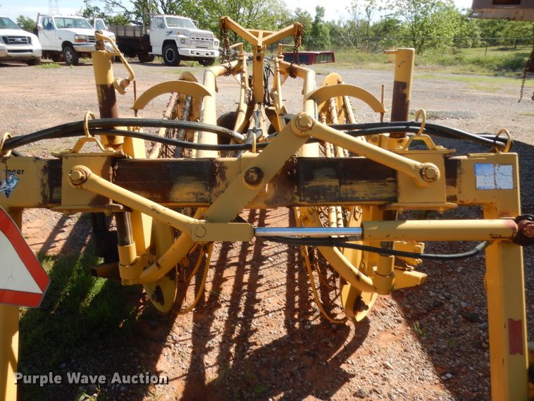 image for item ET9168 Vermeer R23 hay rake