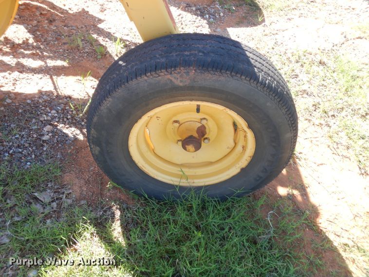 image for item ET9168 Vermeer R23 hay rake