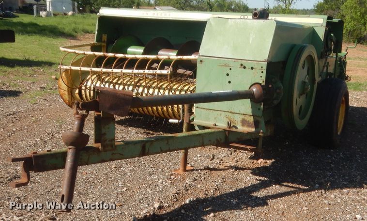 image for item ET9172 John Deere 346  small square baler