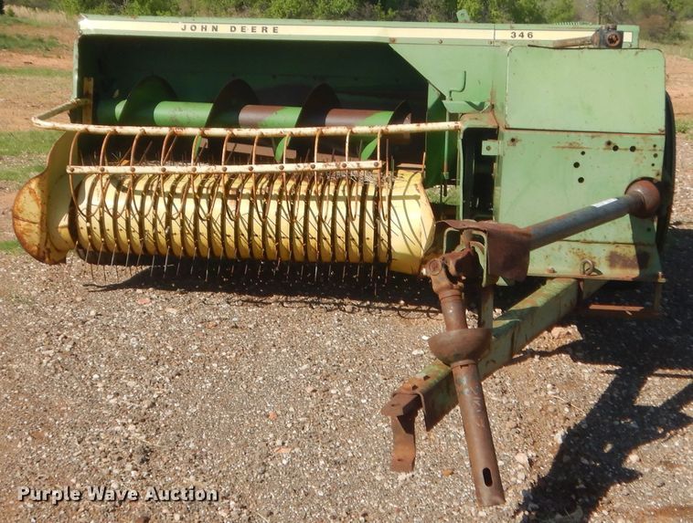 image for item ET9172 John Deere 346  small square baler