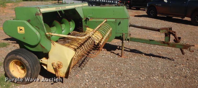 image for item ET9172 John Deere 346  small square baler
