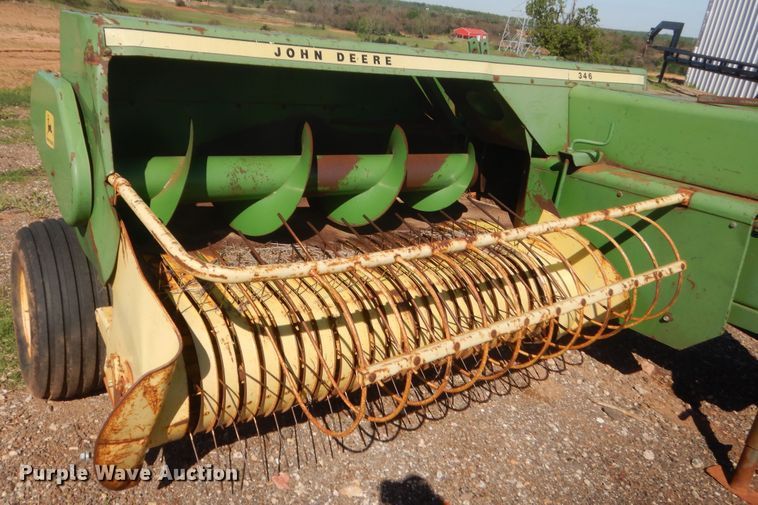 image for item ET9172 John Deere 346  small square baler