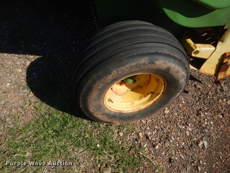 image for item ET9172 John Deere 346  small square baler