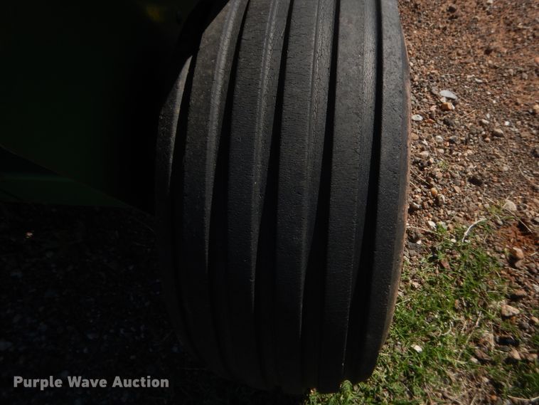 image for item ET9172 John Deere 346  small square baler