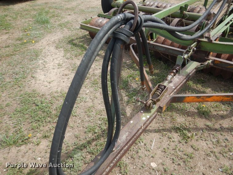 image for item FI9042 John Deere spring tooth roller packer