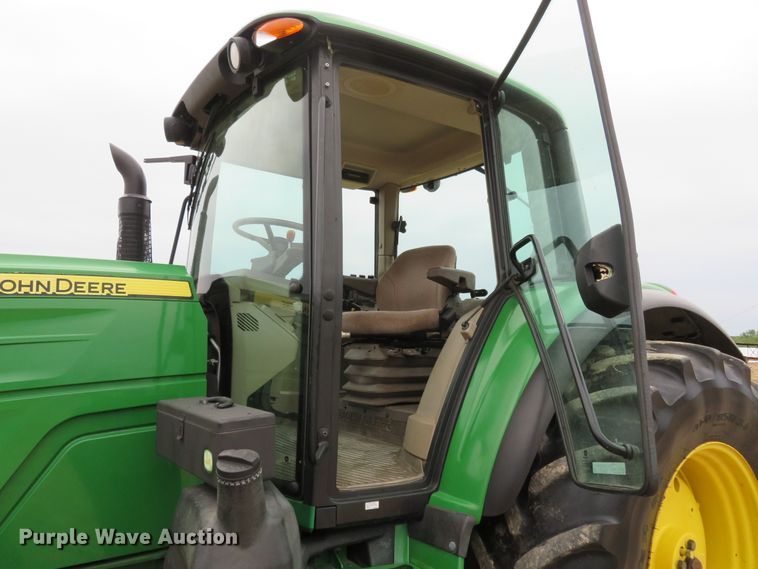 image for item FP9277 2014 John Deere 6125M  MFWD tractor