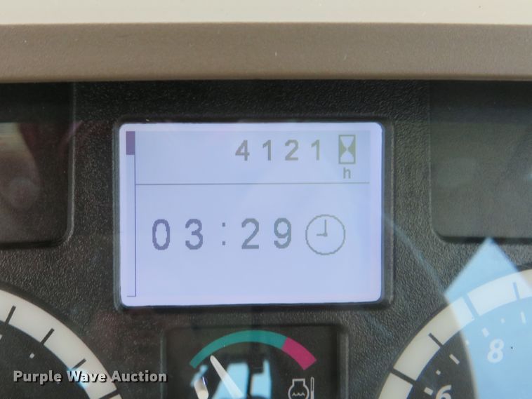 image for item FP9277 2014 John Deere 6125M  MFWD tractor