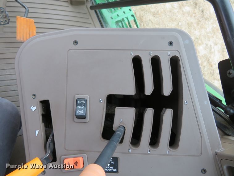 image for item FP9277 2014 John Deere 6125M  MFWD tractor