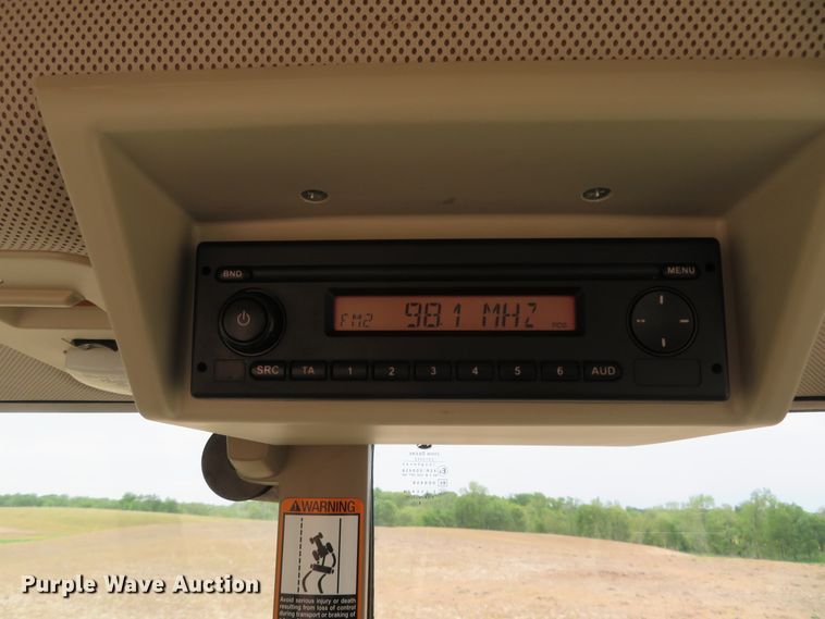 image for item FP9277 2014 John Deere 6125M  MFWD tractor