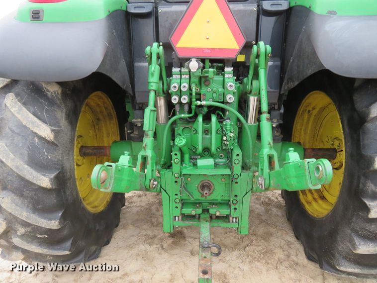 image for item FP9277 2014 John Deere 6125M  MFWD tractor