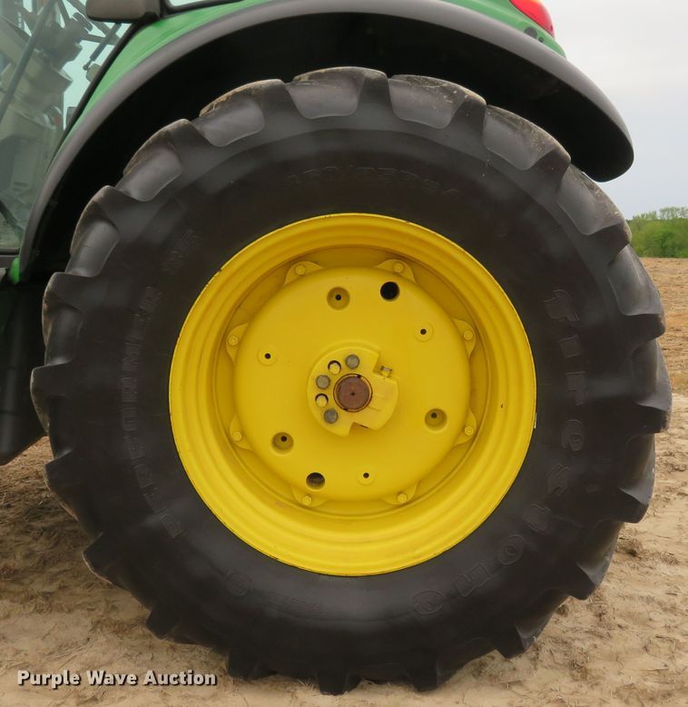 image for item FP9277 2014 John Deere 6125M  MFWD tractor
