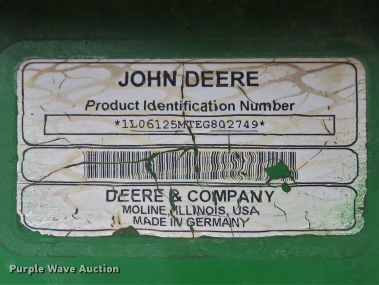 image for item FP9277 2014 John Deere 6125M  MFWD tractor