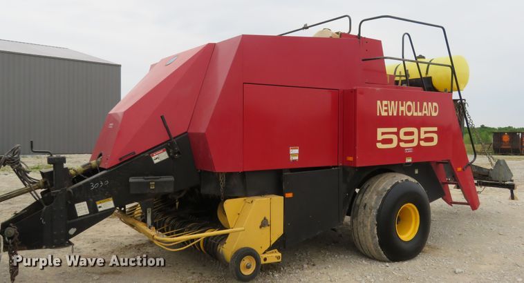 image for item FP9278 1999 New Holland 595  large square baler