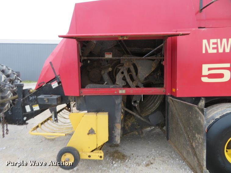 image for item FP9278 1999 New Holland 595  large square baler