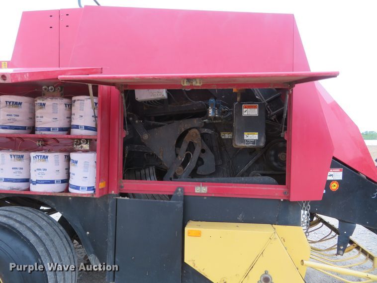image for item FP9278 1999 New Holland 595  large square baler